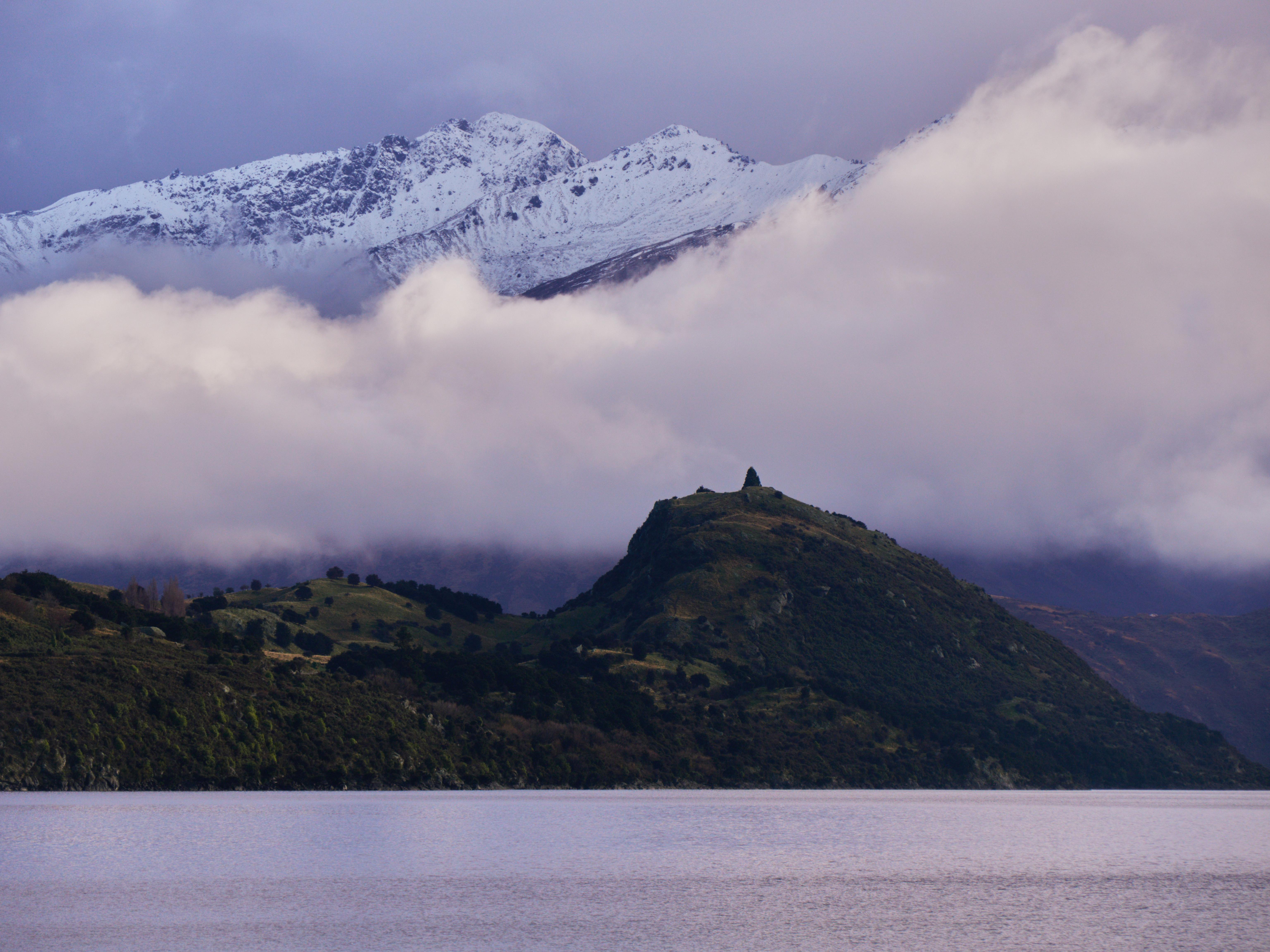Lake Wānaka and the Southern Alps, New Zealand [OC] [6144x4607]

— u/sonderewander