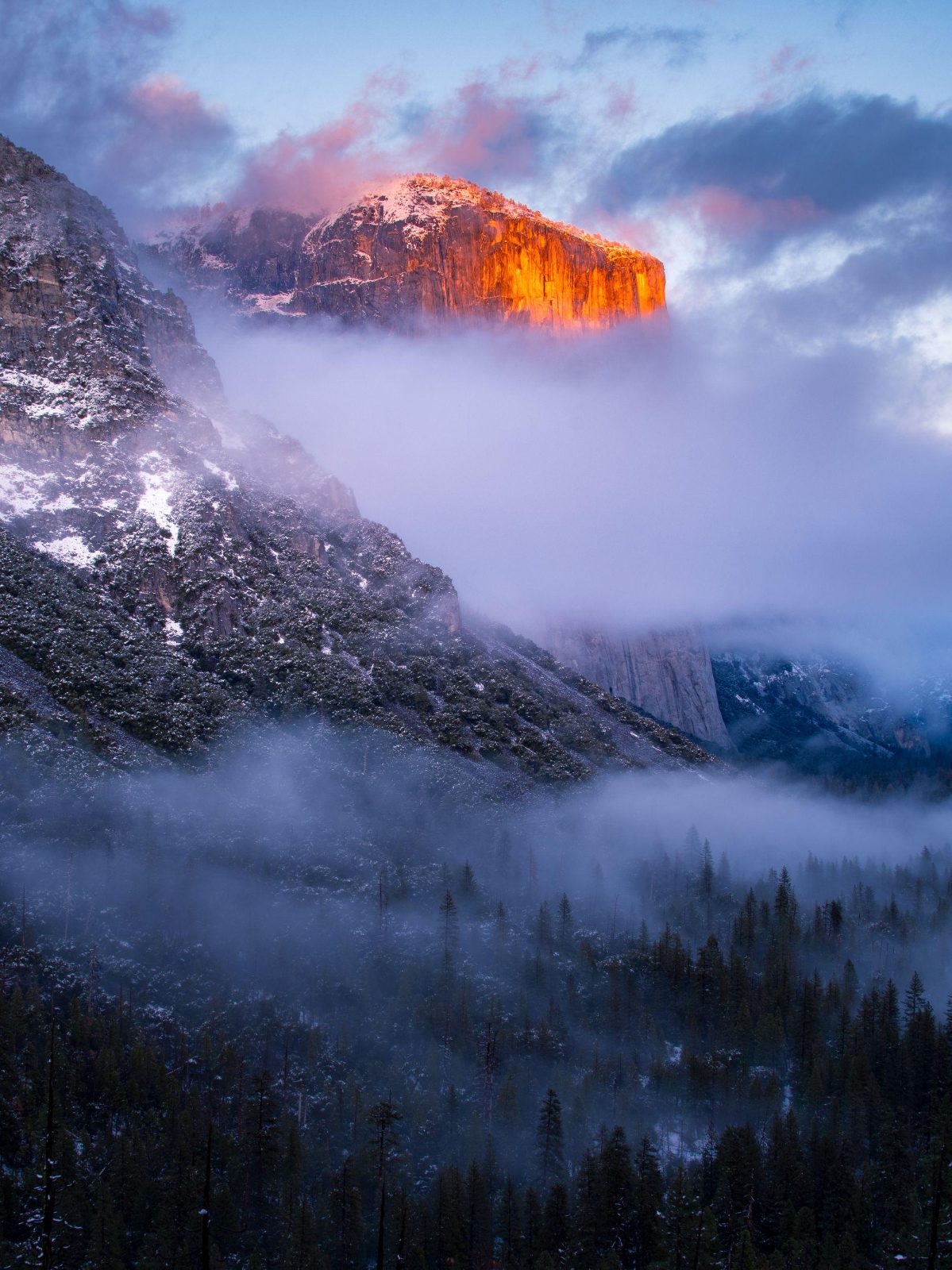 When the light breaks through for a split second after a storm, Yosemite National Park [OC][2000x2667]

— u/shotsbyliam_