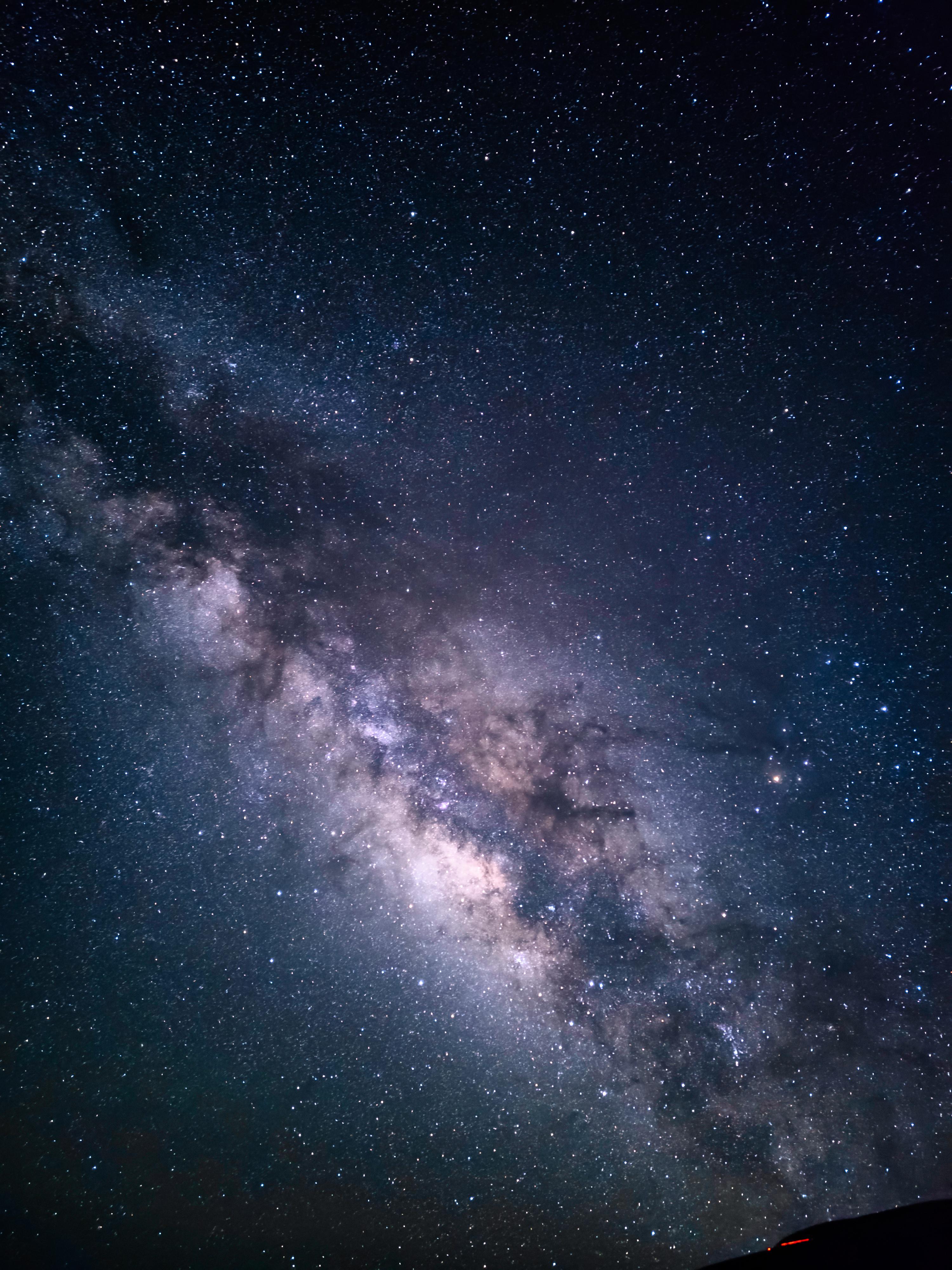 Pushed the S24 Ultra’s Pro Mode to its absolute limit at 14,700 ft in Hanle (India's Dark Sky Reserve). Still can't beli