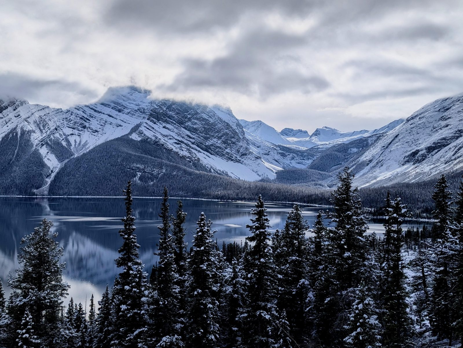 Upper Kananaskis Lake (OC) [4080 * 3072]

— u/avi_789