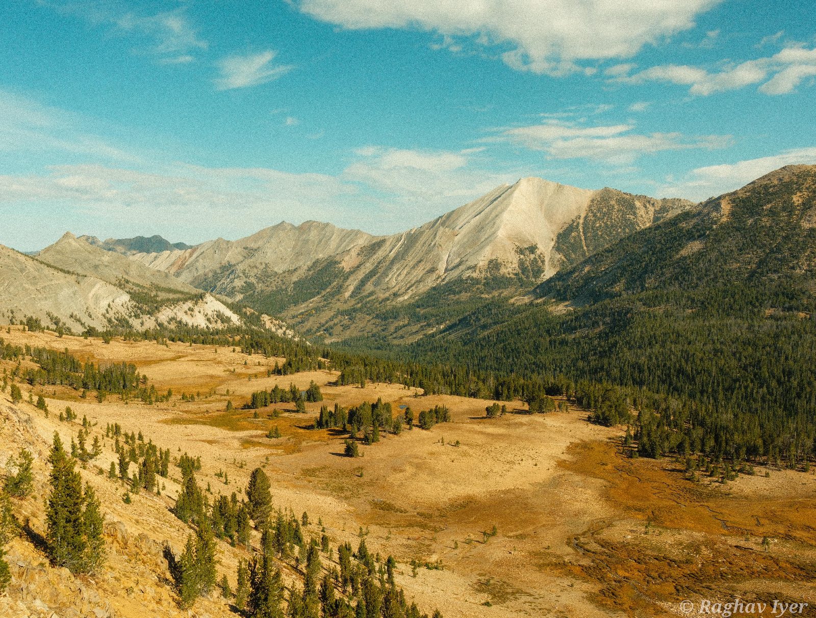 A perfect day in the White Clouds Wilderness, ID [OC] (6792 X 5152)

— u/2kuul4youuu