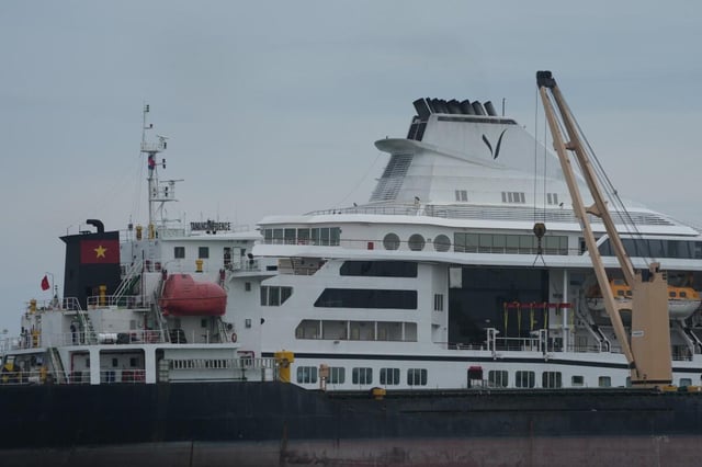 A US cruise ship suspends a global voyage in Asia due to fuel costs, stranding 200 passengers

Ссылка: https://apnews.co